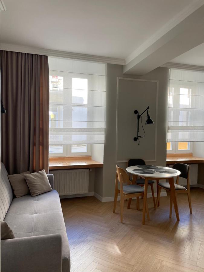 Mey Appartment On Rynok Square Λβιβ Εξωτερικό φωτογραφία